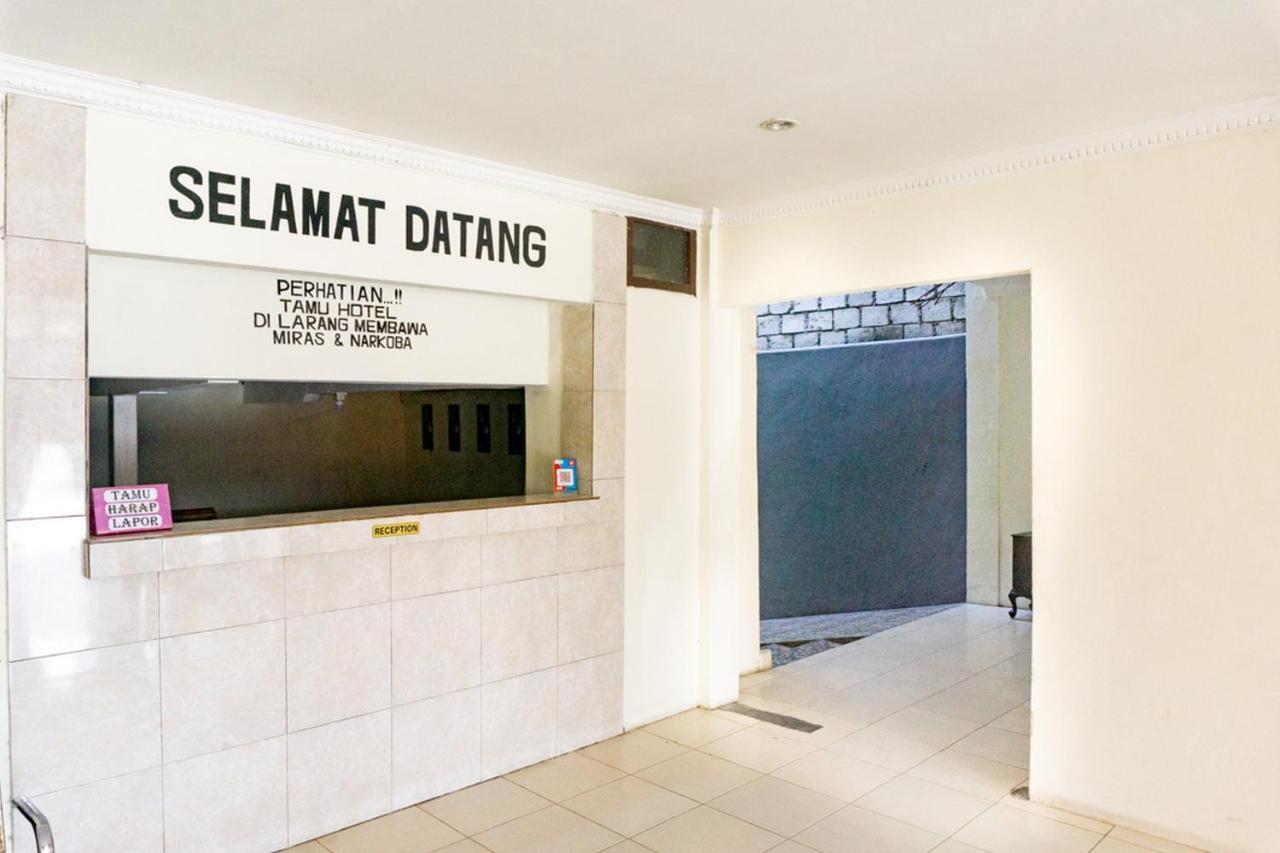 فندق Reddoorz Near Sentani Airport جايابورا المظهر الخارجي الصورة