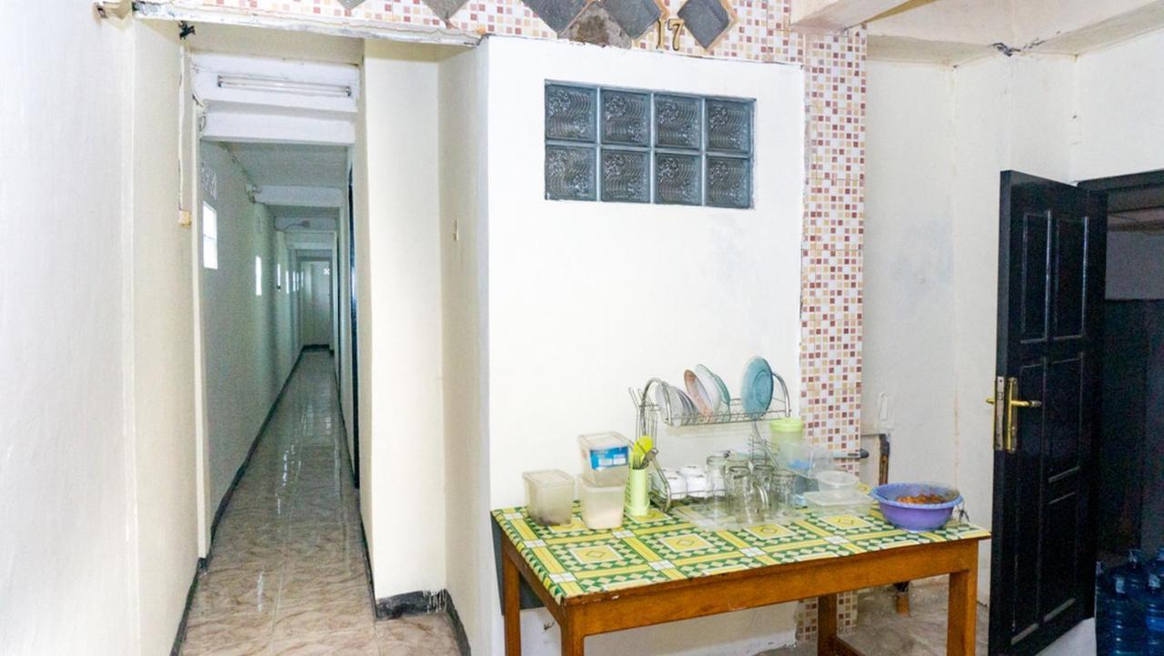 فندق Reddoorz Near Sentani Airport جايابورا المظهر الخارجي الصورة