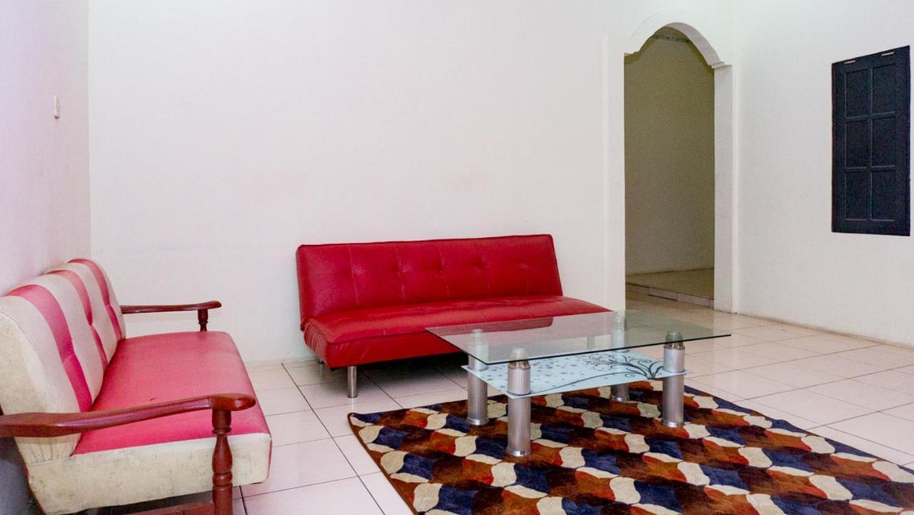 فندق Reddoorz Near Sentani Airport جايابورا المظهر الخارجي الصورة