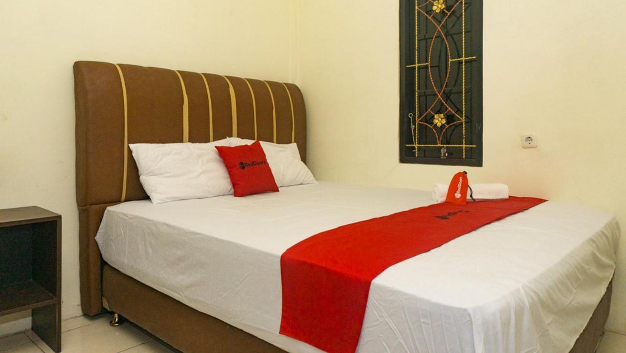 فندق Reddoorz Near Sentani Airport جايابورا المظهر الخارجي الصورة