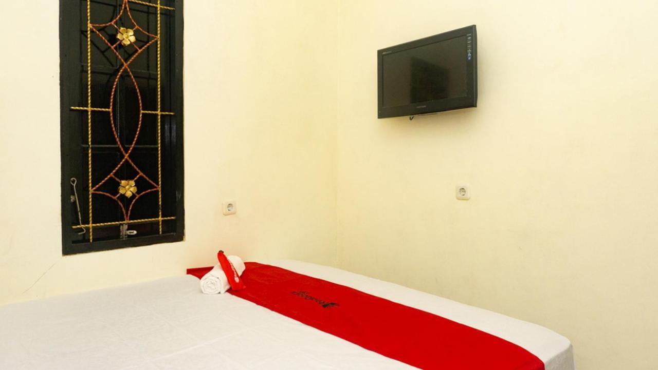 فندق Reddoorz Near Sentani Airport جايابورا المظهر الخارجي الصورة