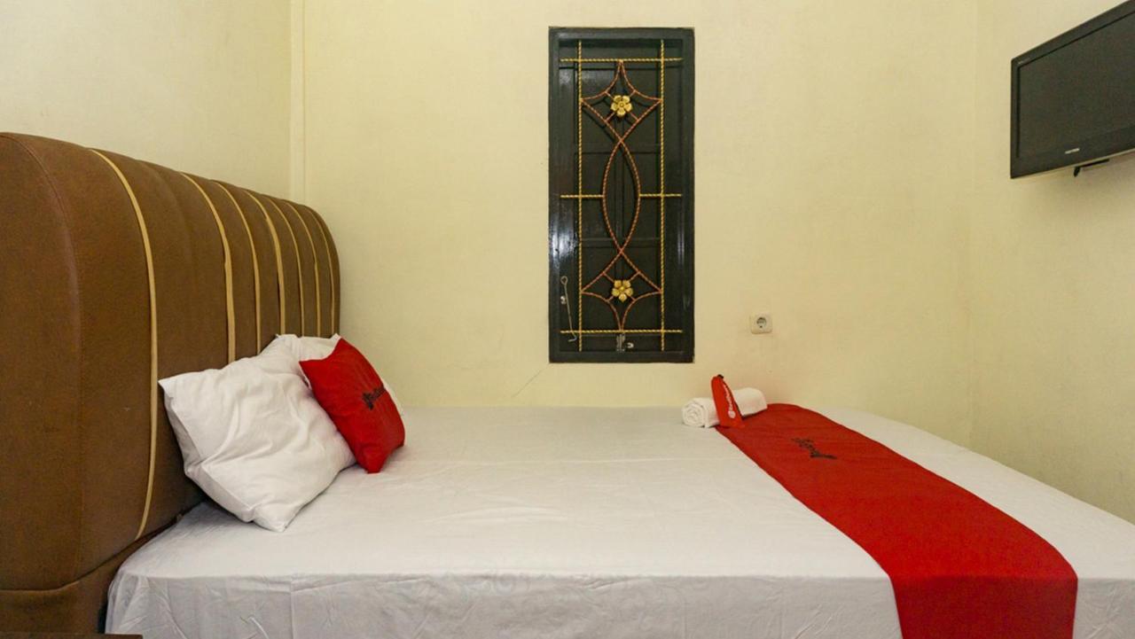 فندق Reddoorz Near Sentani Airport جايابورا المظهر الخارجي الصورة