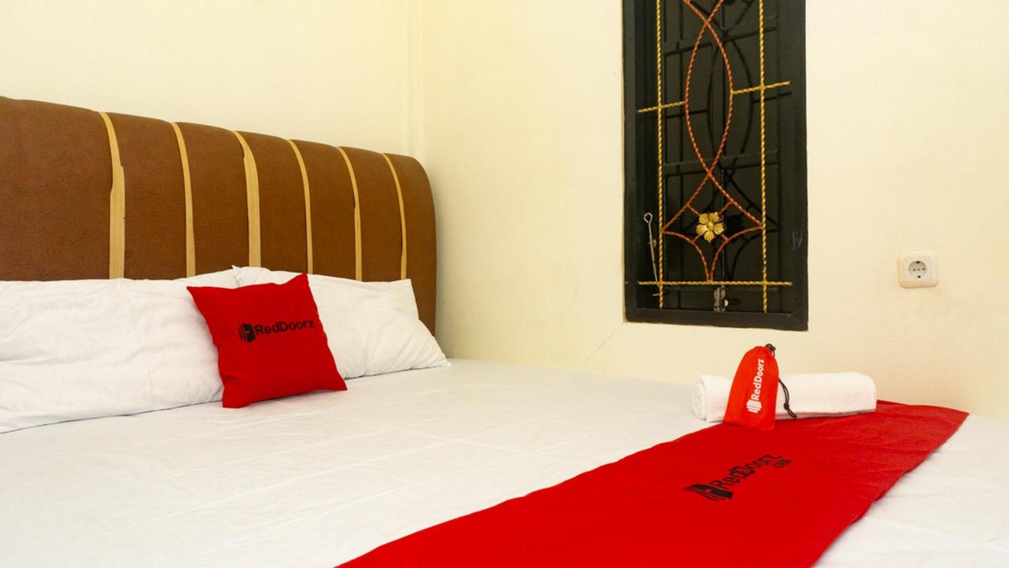فندق Reddoorz Near Sentani Airport جايابورا المظهر الخارجي الصورة